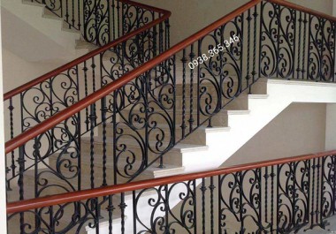 Cầu thang Sắt Mỹ Thuật CT 010