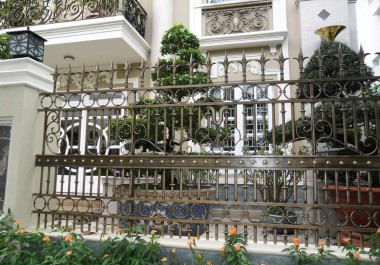 Hàng rào hợp kim nhôm HRN - 020